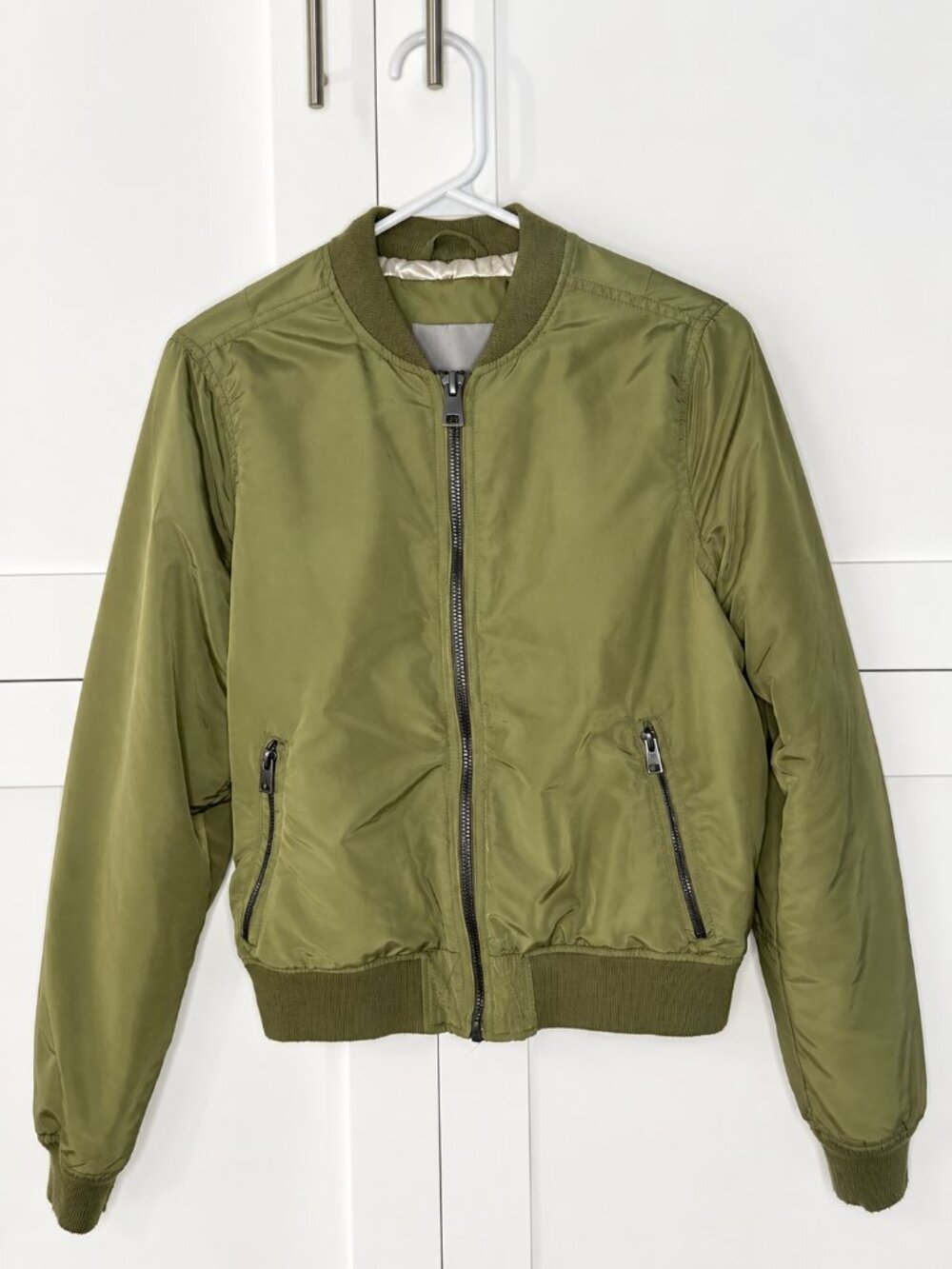 Vero Moda | Olive Green Lightweight Bomber Jacket - Size Medium